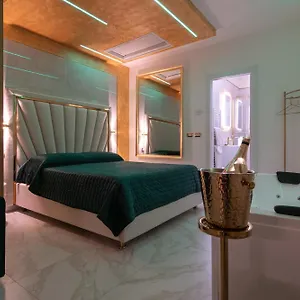  Appartamento Fashion Gold With Jacuzzi & Car Garage
